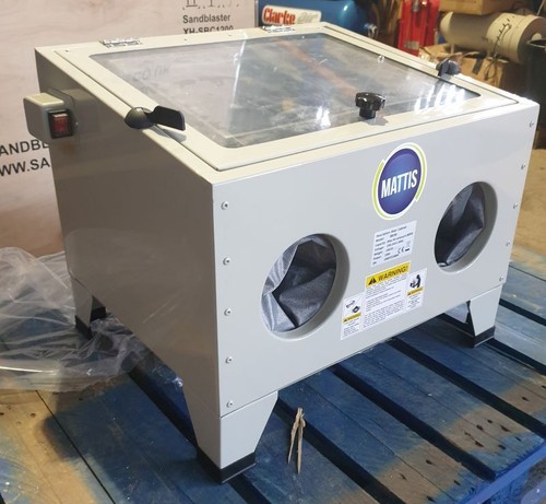 Sand blasting cabinet bench - cabinet.,